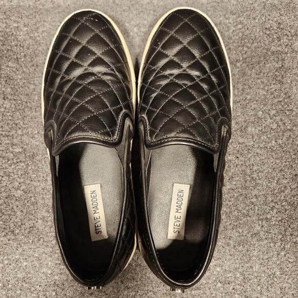 STEVE MADDEN Ecentrcq Black Faux Leather Quilted Comfort Slip On Womens 9M - Picture 5 of 10